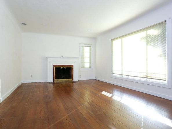 2570 Havenscourt Boulevard, Oakland CA 94605