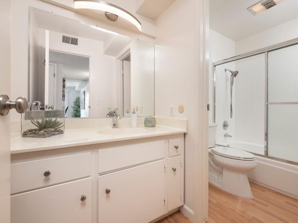 1458 HUDSON Street 305, Redwood City CA 94061