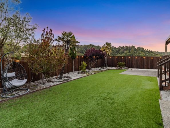 11550 Skyline Boulevard, Oakland CA 94619