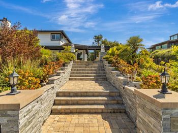 11550 Skyline Boulevard