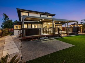 11550 Skyline Boulevard, Oakland CA 94619