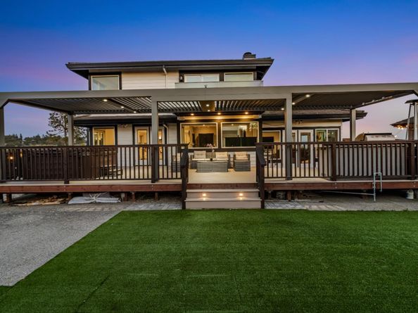 11550 Skyline Boulevard, Oakland CA 94619