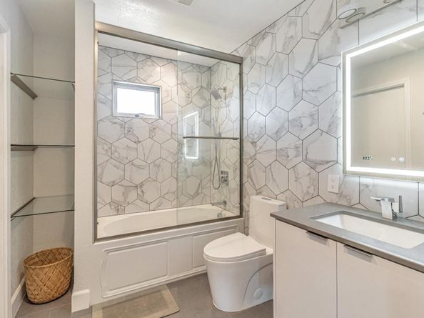 11550 Skyline Boulevard, Oakland CA 94619
