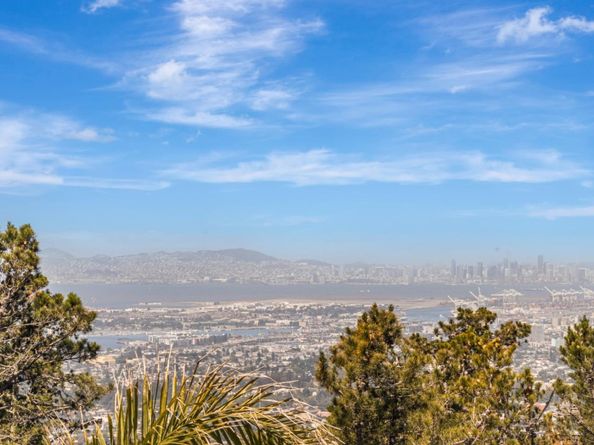 11550 Skyline Boulevard, Oakland CA 94619