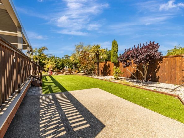 11550 Skyline Boulevard, Oakland CA 94619
