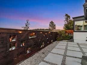 11550 Skyline Boulevard, Oakland CA 94619