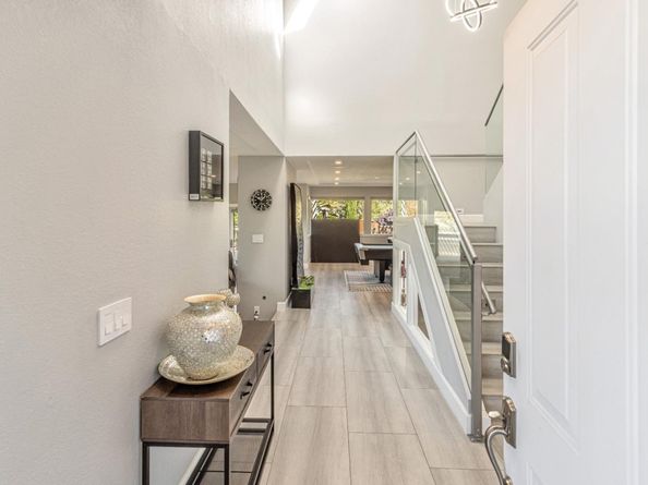 11550 Skyline Boulevard, Oakland CA 94619