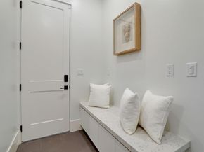 546 9th Avenue, Menlo Park CA 94025