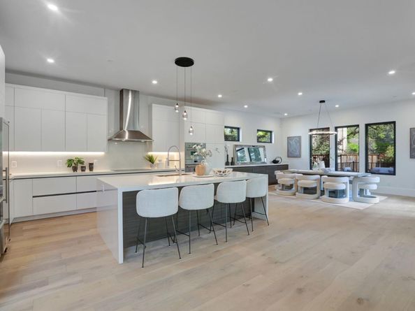 546 9th Avenue, Menlo Park CA 94025