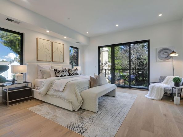 546 9th Avenue, Menlo Park CA 94025