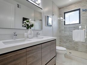 546 9th Avenue, Menlo Park CA 94025