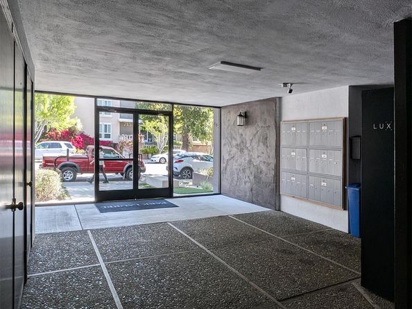 710 Laurel Avenue, San Mateo CA 94401