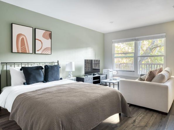 710 Laurel Avenue, San Mateo CA 94401