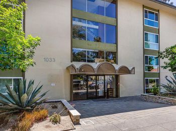 1033 Crestview Drive