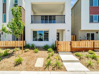 1020 Sinopia Terrace