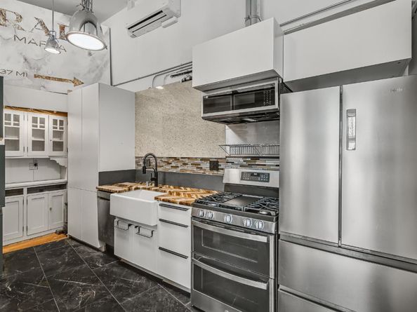 950 Noe Street, San Francisco CA 94114