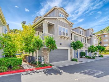 100 Live Oak Way