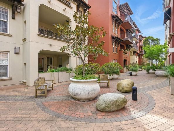 88 S Broadway 3307, Millbrae CA 94030
