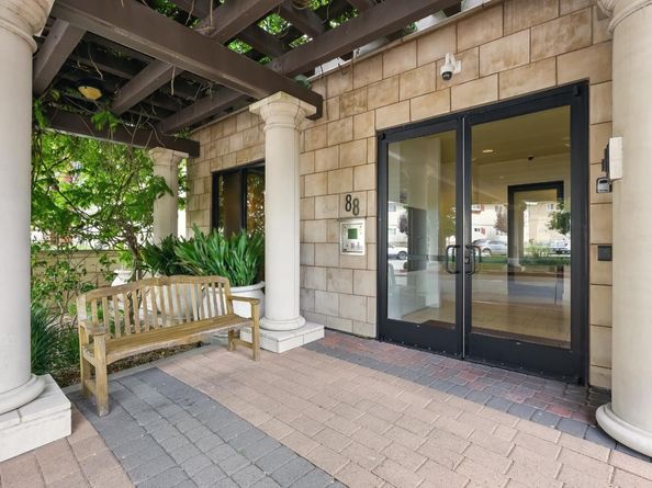 88 S Broadway 3307, Millbrae CA 94030