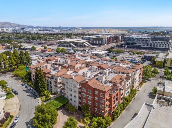 88 S Broadway 3307, Millbrae CA 94030