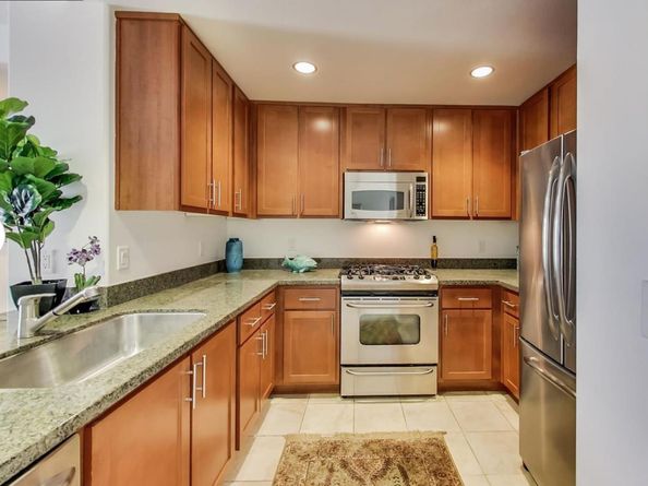 423 7th Street 208, Oakland CA 94607