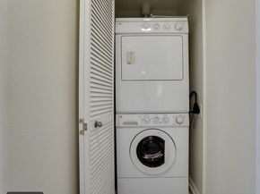 423 7th Street 208, Oakland CA 94607
