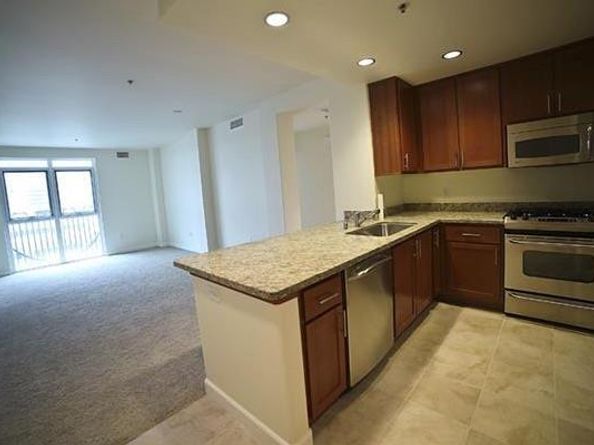423 7th Street 208, Oakland CA 94607