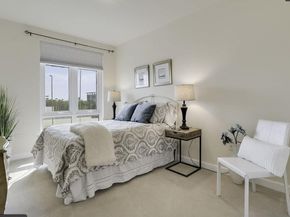 423 7th Street 208, Oakland CA 94607