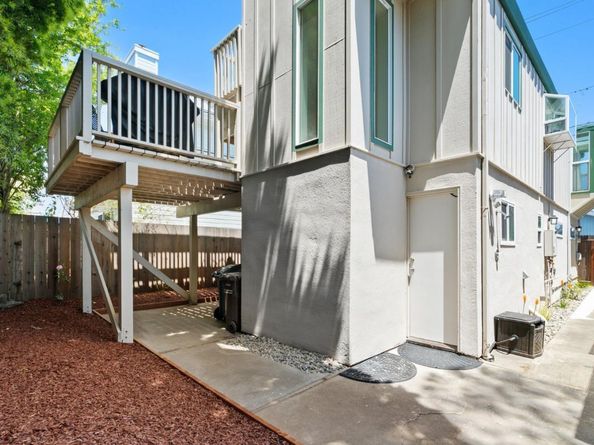 407 Seabright Avenue, Santa Cruz CA 95062
