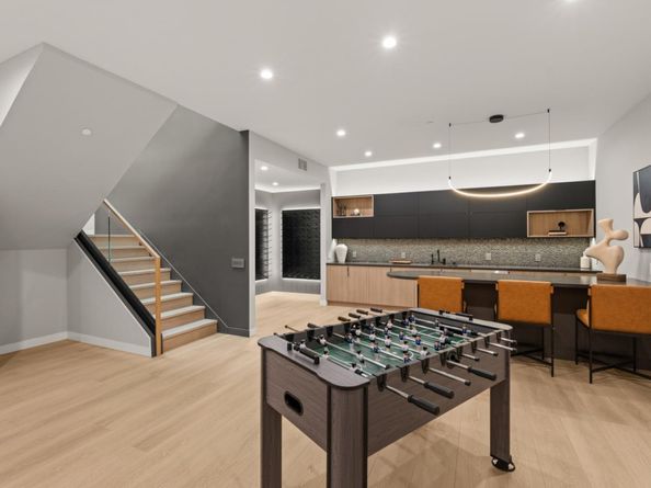 90 Crescent Drive, Palo Alto CA 94301