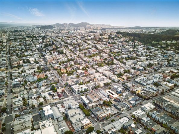 3208 Pierce Street 406, San Francisco CA 94123