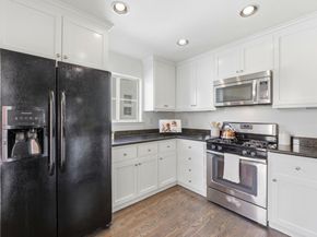 992 Alpine Terrace 6, Sunnyvale CA 94086