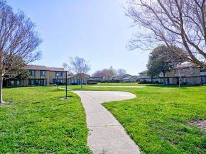 27785 Hummingbird Court, Hayward CA 94545