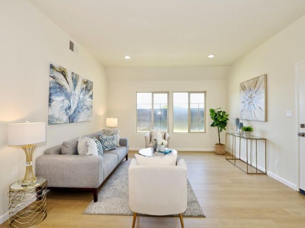 27785 Hummingbird Court, Hayward CA 94545