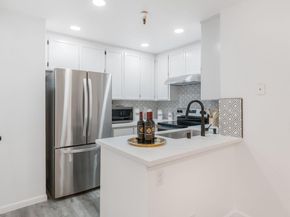 935 La Mesa Terrace G, Sunnyvale CA 94086