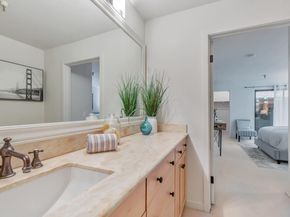 295 Lenox Avenue 203, Oakland CA 94610