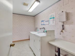 295 Lenox Avenue 203, Oakland CA 94610