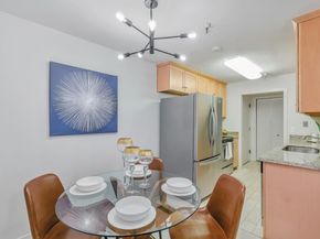 295 Lenox Avenue 203, Oakland CA 94610