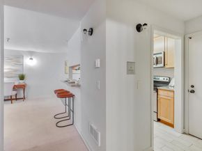 295 Lenox Avenue 203, Oakland CA 94610