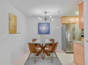 295 Lenox Avenue 203, Oakland CA 94610