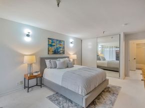 295 Lenox Avenue 203, Oakland CA 94610