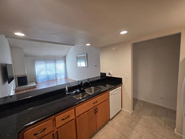 648 W Sunnyoaks Avenue, Campbell CA 95008