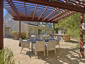 1315 Bright Oaks Court, Los Altos CA 94024