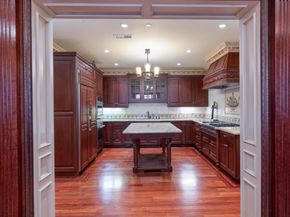 222 6th Avenue 302, San Mateo CA 94401