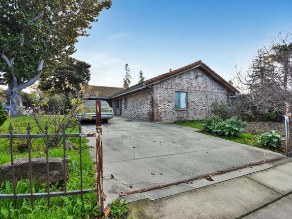 290 N Rengstorff Avenue, Mountain View CA 94043