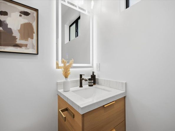 747 W Washington Avenue, Sunnyvale CA 94086