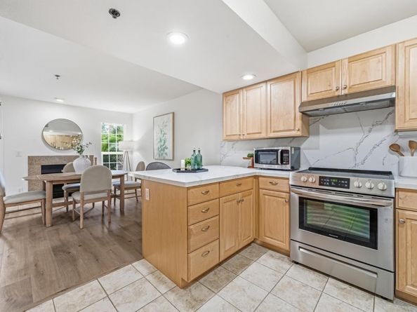 627 E El Camino Real 106, Sunnyvale CA 94087