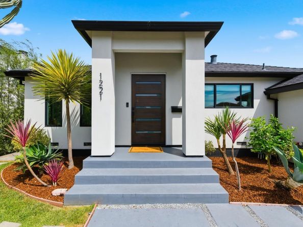 1221 Carlisle Drive, San Mateo CA 94402