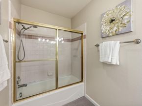 1040 Continentals Way 14, Belmont CA 94002