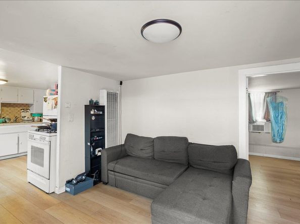 4114 E 17th Street, Oakland CA 94601